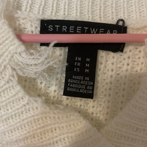 Size Medium, tattered style  waist length style sweater. - Picture 2 of 6